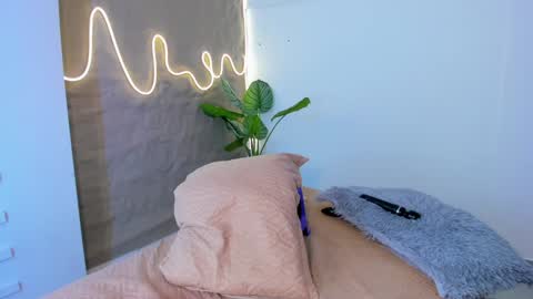 jadee__ online show from 01/31/25, 09:27