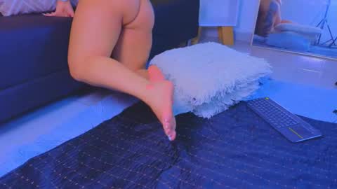 jadee__ online show from 03/13/26, 02:40