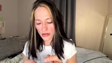 sexyeyes neverlie  online show from 03/18/26, 06:33