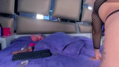 jadeestudios online show from 10/07/25, 02:09