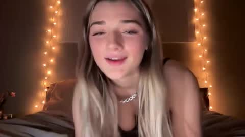 Jade james online show from 12/17/25, 05:46