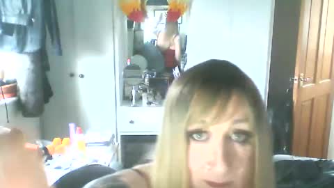 Jademinx online show from 02/20/25, 11:53