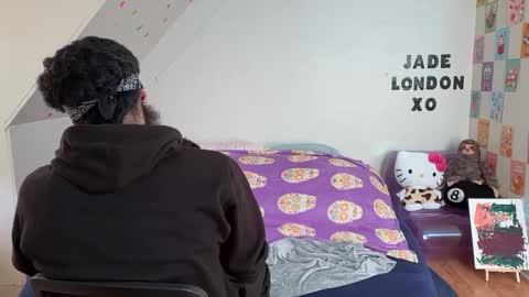 Jade online show from 02/23/25, 01:10