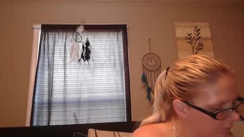 Snapshot of jadeluv chatting on 12/07/24, 06:59 JadeLuv online show from 12/07/24, 06:59