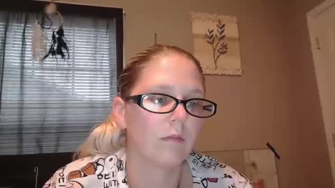 Snapshot of jadeluv chatting on 12/27/24, 06:31 JadeLuv online show from 12/27/24, 06:31