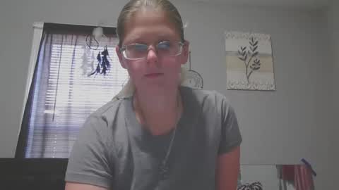 JadeLuv online show from 12/20/25, 04:58