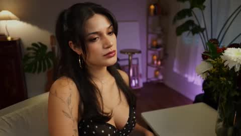 Jade online show from 10/19/25, 12:33