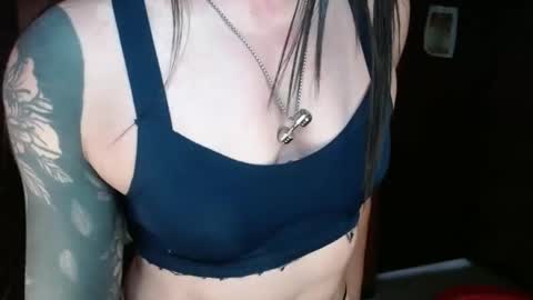 Snapshot of jadesexfun chatting on 01/24/25, 07:28 jadesexfun online show from 01/24/25, 07:28