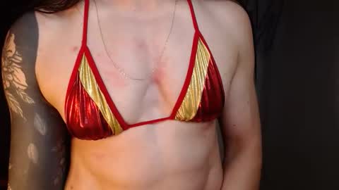 Snapshot of jadesexfun chatting on 10/24/25, 03:47 jadesexfun online show from 10/24/25, 03:47