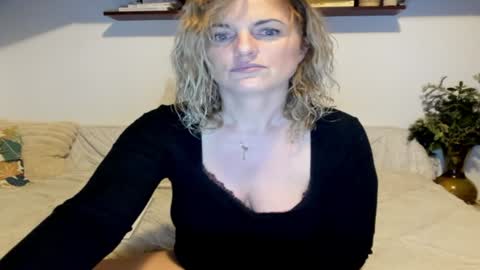 elena online show from 01/07/25, 02:53