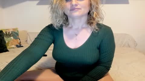 elena online show from 02/02/25, 02:38