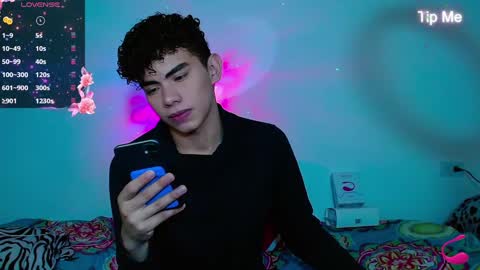 javi15  online show from 12/20/24, 04:42