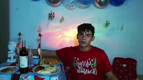 javi15  online show from 12/25/24, 02:03