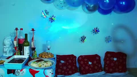 javi15  online show from 12/25/24, 05:05