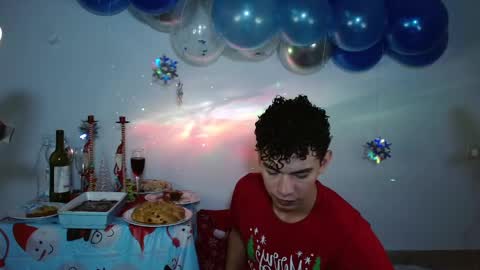 javi15  online show from 12/25/24, 08:07