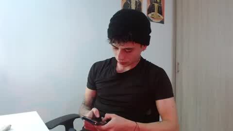Snapshot of jaico_santos1 chatting on 06/14/26, 10:23 Jaico online show from 06/14/26, 10:23