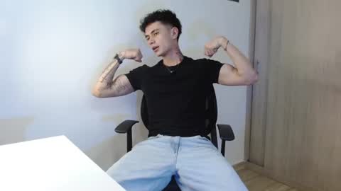 Snapshot of jaico_santos1 chatting on 07/25/26, 11:35 Jaico online show from 07/25/26, 11:35