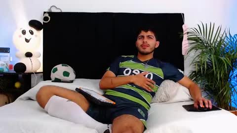 Jaiden online show from 11/05/25, 06:24