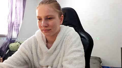 jaimeeosendorf online show from 04/03/26, 11:41