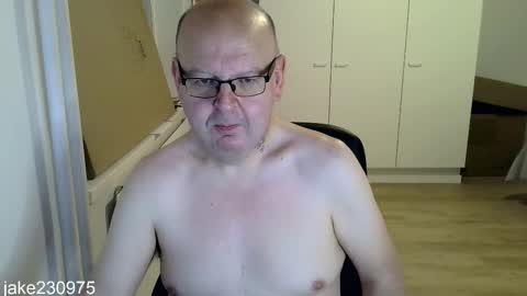 Snapshot of jake230975 chatting on 11/17/25, 07:19 Jake2309 online show from 11/17/25, 07:19