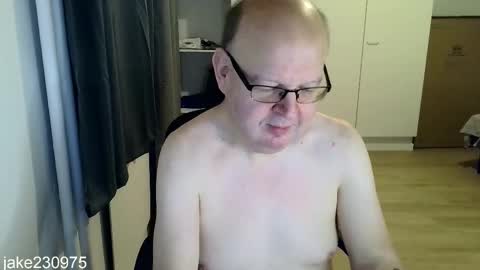 Snapshot of jake230975 chatting on 12/14/25, 08:35 Jake2309 online show from 12/14/25, 08:35