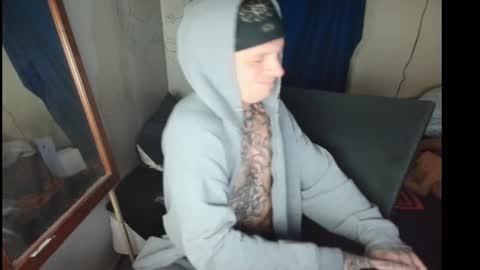 showingitoff online show from 02/02/26, 04:00