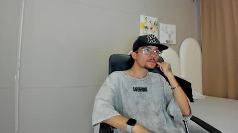 Snapshot of jake_miller__ chatting on 06/09/26, 07:25 Jake online show from 06/09/26, 07:25