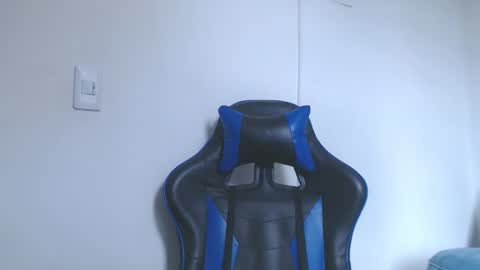 Snapshot of jake_shadow14 chatting on 02/03/26, 06:46 Hi guys im new 3 online show from 02/03/26, 06:46