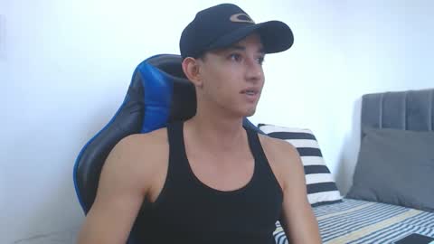 Snapshot of jake_shadow14 chatting on 02/12/26, 08:04 Hi guys im new 3 online show from 02/12/26, 08:04