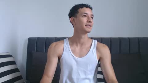 Snapshot of jake_shadow14 chatting on 02/13/26, 04:14 Hi guys im new 3 online show from 02/13/26, 04:14