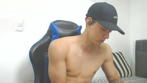 Hi guys im new 3 online show from 04/09/26, 06:46