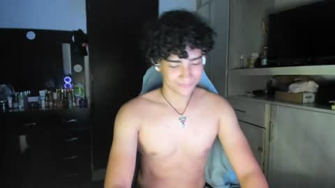 Snapshot of jake_willianss chatting on 06/20/26, 04:04 jake willianss online show from 06/20/26, 04:04