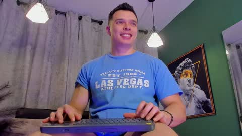 Snapshot of jakee_tyler chatting on 01/02/25, 11:16 Jake Tyler online show from 01/02/25, 11:16