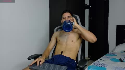 Snapshot of jakemonroe1 chatting on 05/20/26, 02:23 JakeMonroe online show from 05/20/26, 02:23