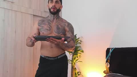 Snapshot of jakeortega chatting on 11/06/25, 05:52 Jake Orthega online show from 11/06/25, 05:52