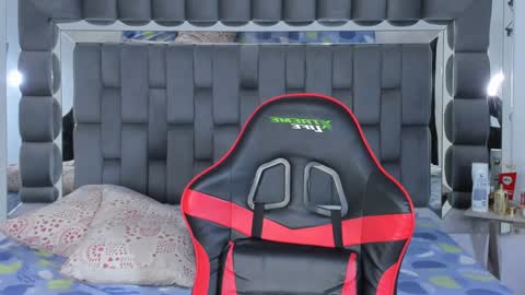 my name is sebas If you come here dont hesitate to say hello Im a guy who really likes having conversations and having hot online show from 12/28/24, 10:34