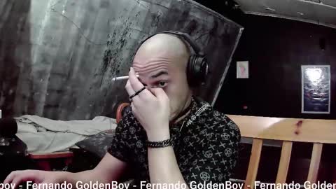 GiakyFaqk online show from 10/19/25, 04:57
