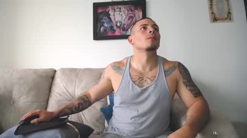 Snapshot of jakson_hot chatting on 02/20/25, 06:57 pipe online show from 02/20/25, 06:57
