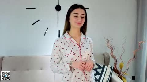 Snapshot of jaleesasahler chatting on 11/24/25, 04:12 Iris online show from 11/24/25, 04:12