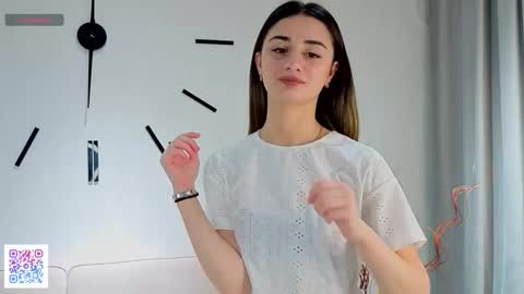 Snapshot of jaleesasahler chatting on 11/29/25, 04:04 Iris online show from 11/29/25, 04:04