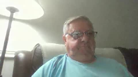 Snapshot of jam65 chatting on 11/26/25, 01:34 jam65 online show from 11/26/25, 01:34