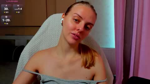 Sofia online show from 11/29/25, 10:07