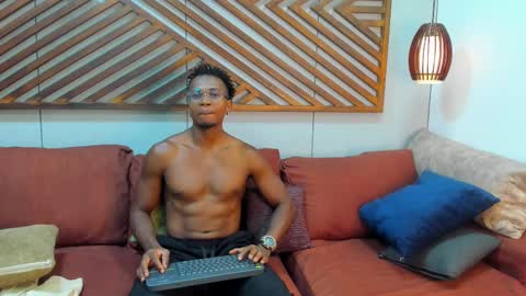   online show from 03/01/25, 07:48