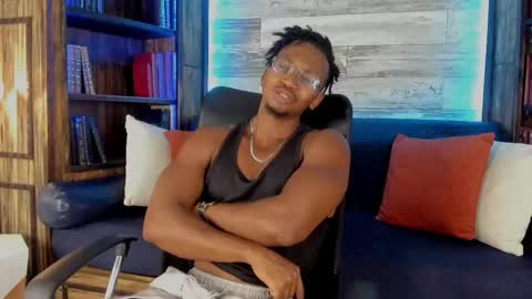   online show from 11/17/25, 04:29