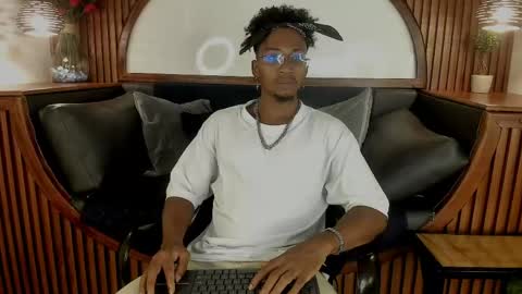   online show from 04/17/26, 07:39