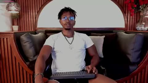   online show from 06/01/26, 07:59