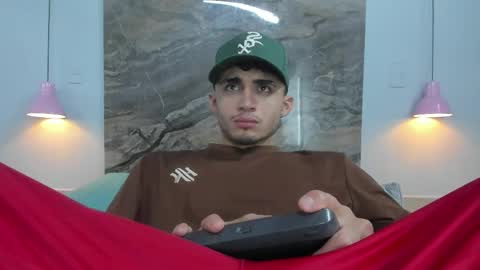 james_06_ online show from 05/11/26, 11:38