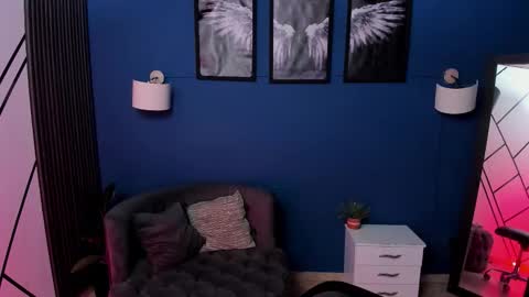 james_adamss_ online show from 12/18/25, 01:39