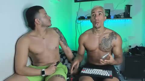 james_and_max online show from 01/19/26, 04:27