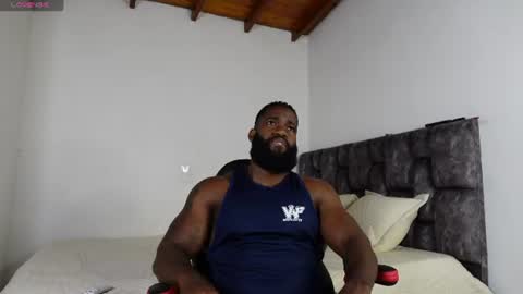 Snapshot of james_bbcmuscle chatting on 06/10/26, 03:39 James BBC online show from 06/10/26, 03:39